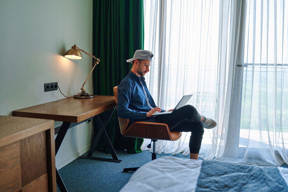 Hotel-Mid-section